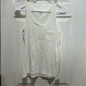 Madewell woman’s white tank top